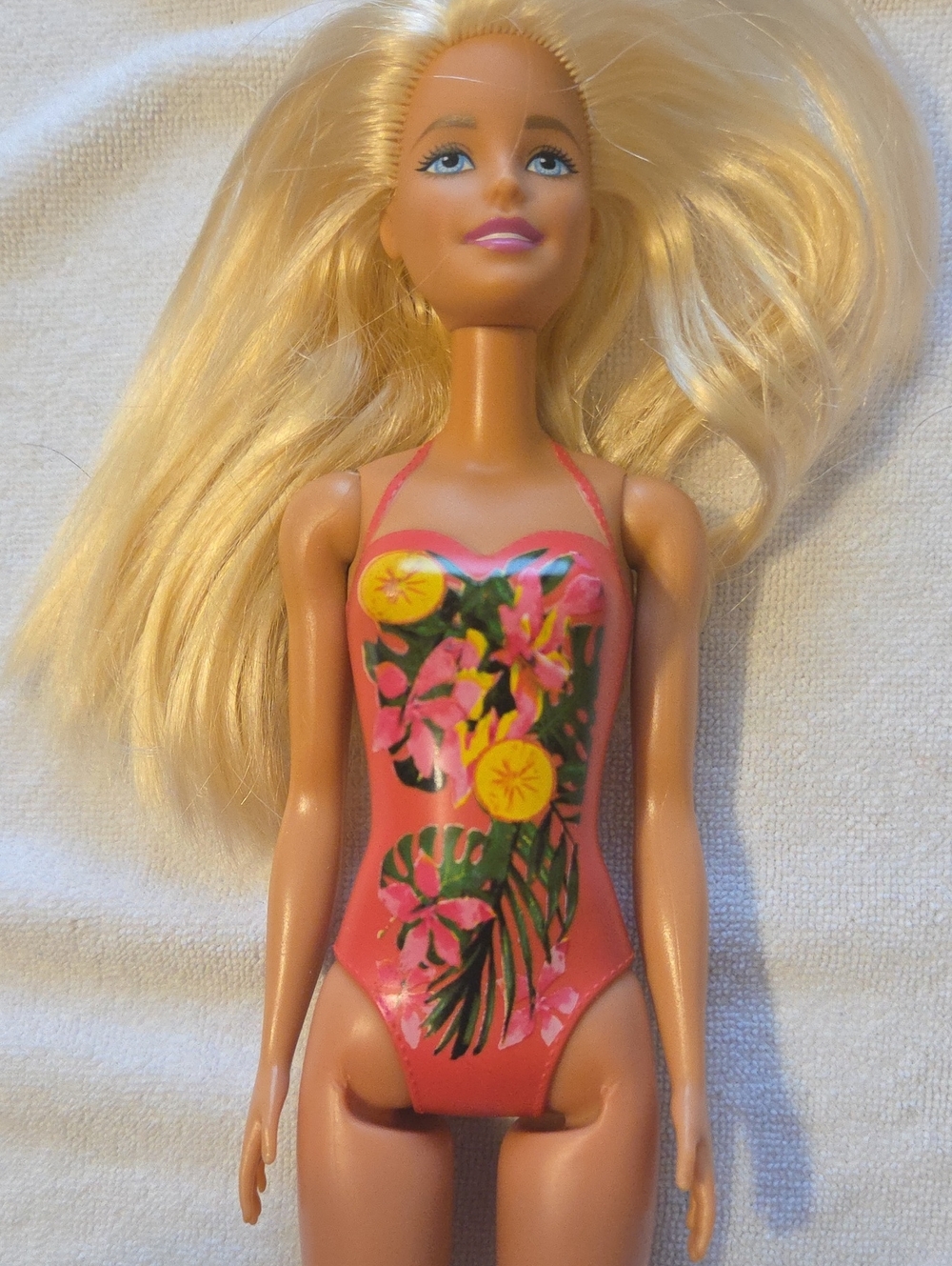 Five Barbies - Picture 2 of 6